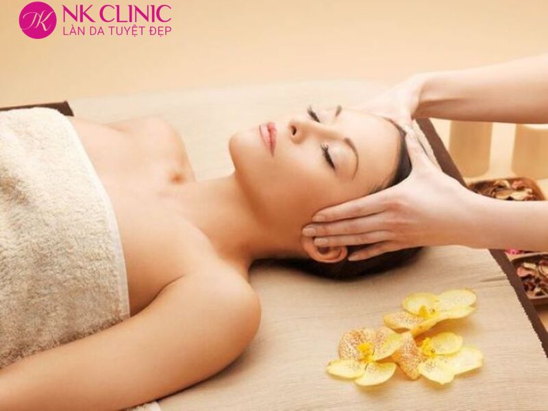 Massage, ấn huyệt vùng đầu