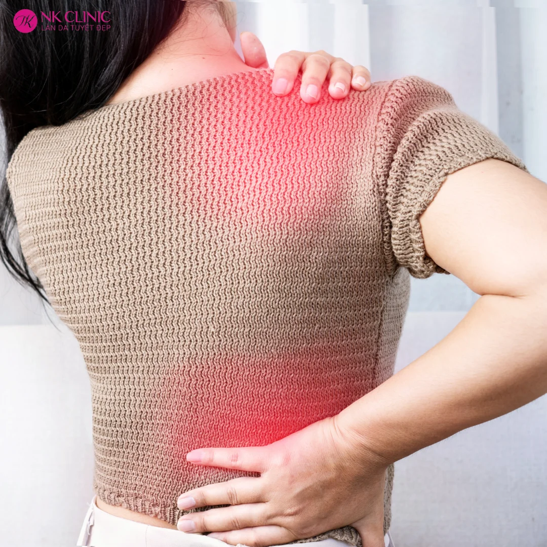 Cơn đau lan xuống chân hoặc lên cổ Cơn đau lan xuống chân hoặc lên cổ