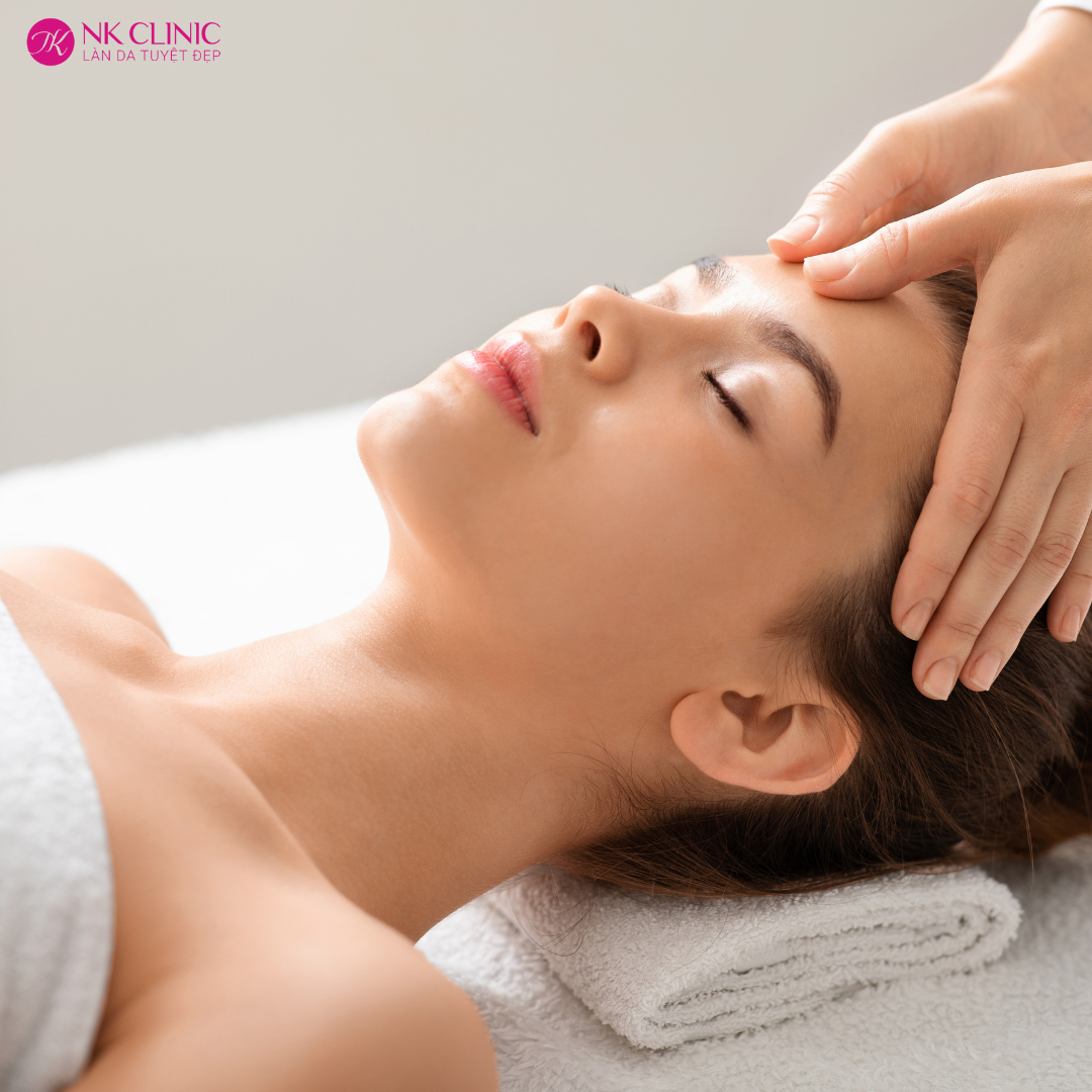 Thực hiện các bài tập massage da mặt thường xuyên Thực hiện các bài tập massage da mặt thường xuyên