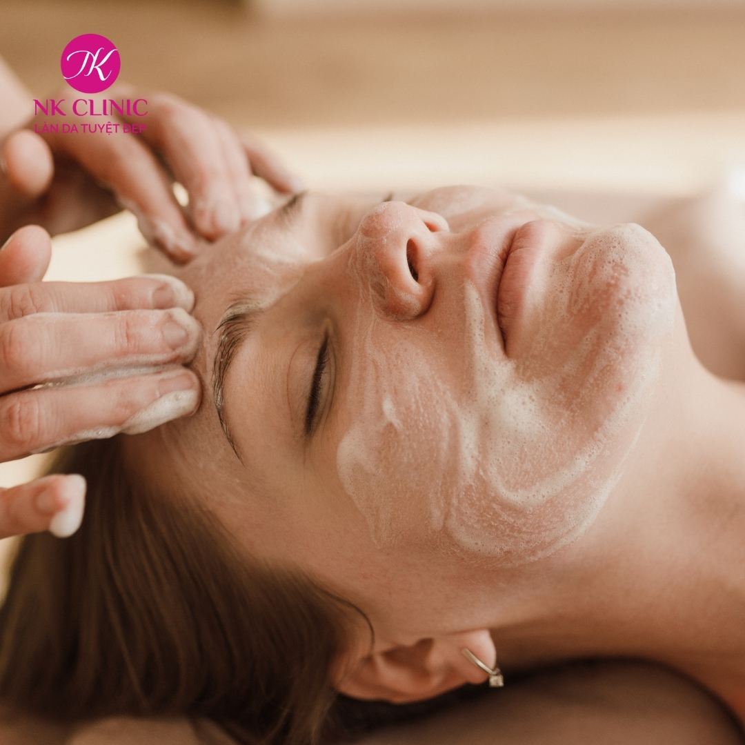 Cách Mát Xa Mặt Chống Chảy Xệ Như Ở Spa Cách Mát Xa Mặt Chống Chảy Xệ Như Ở Spa