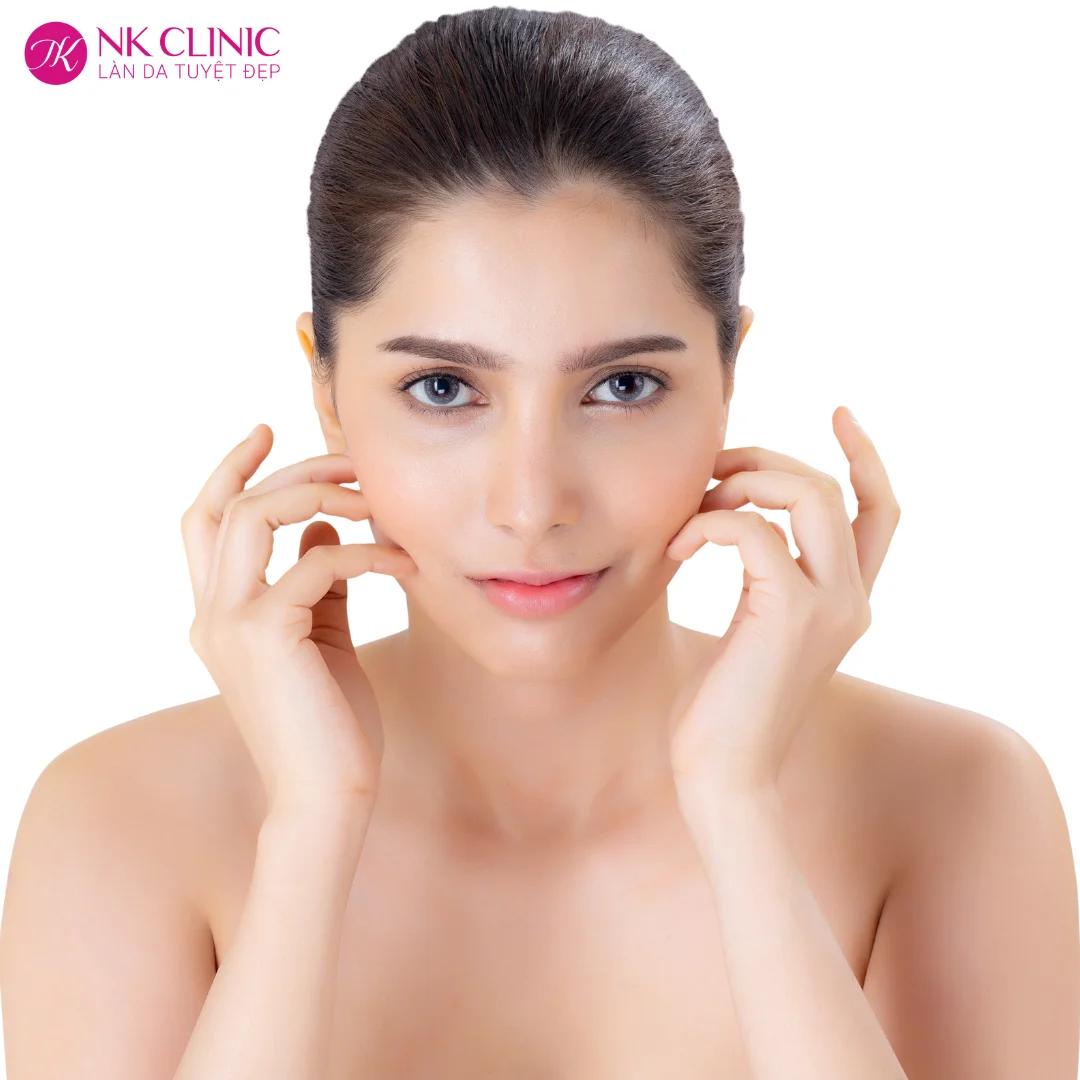 Massage toàn bộ khuôn mặt Massage toàn bộ khuôn mặt