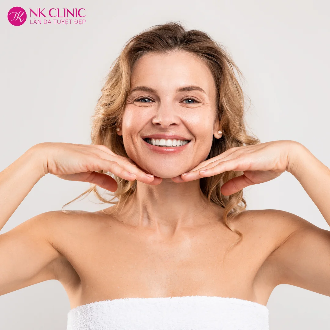 Massage đúng cách hỗ trợ nâng cơ Massage đúng cách hỗ trợ nâng cơ