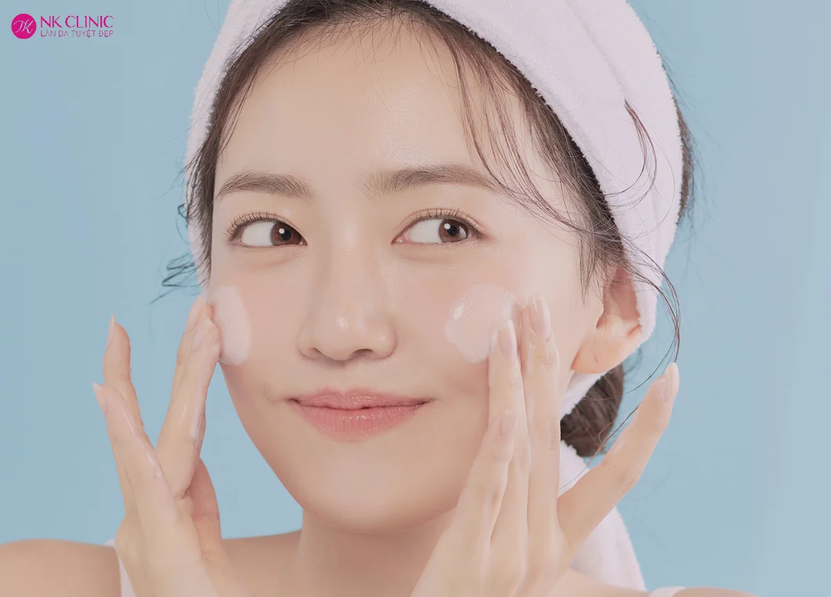 Làm sạch da giúp dưỡng chất thẩm thấu tốt hơn trong quá trình massage Làm sạch da giúp dưỡng chất thẩm thấu tốt hơn trong quá trình massage