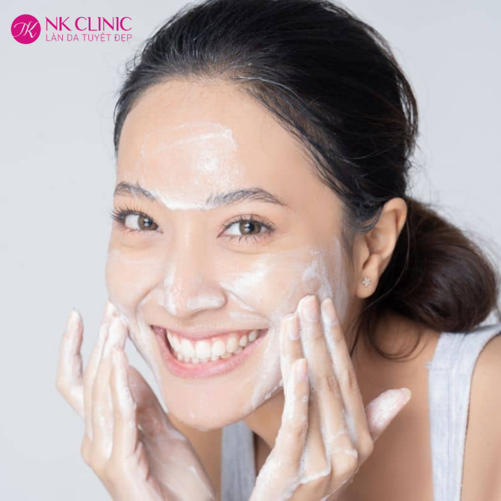 Lưu ý khi massage mặt hàng ngày Lưu ý khi massage mặt hàng ngày