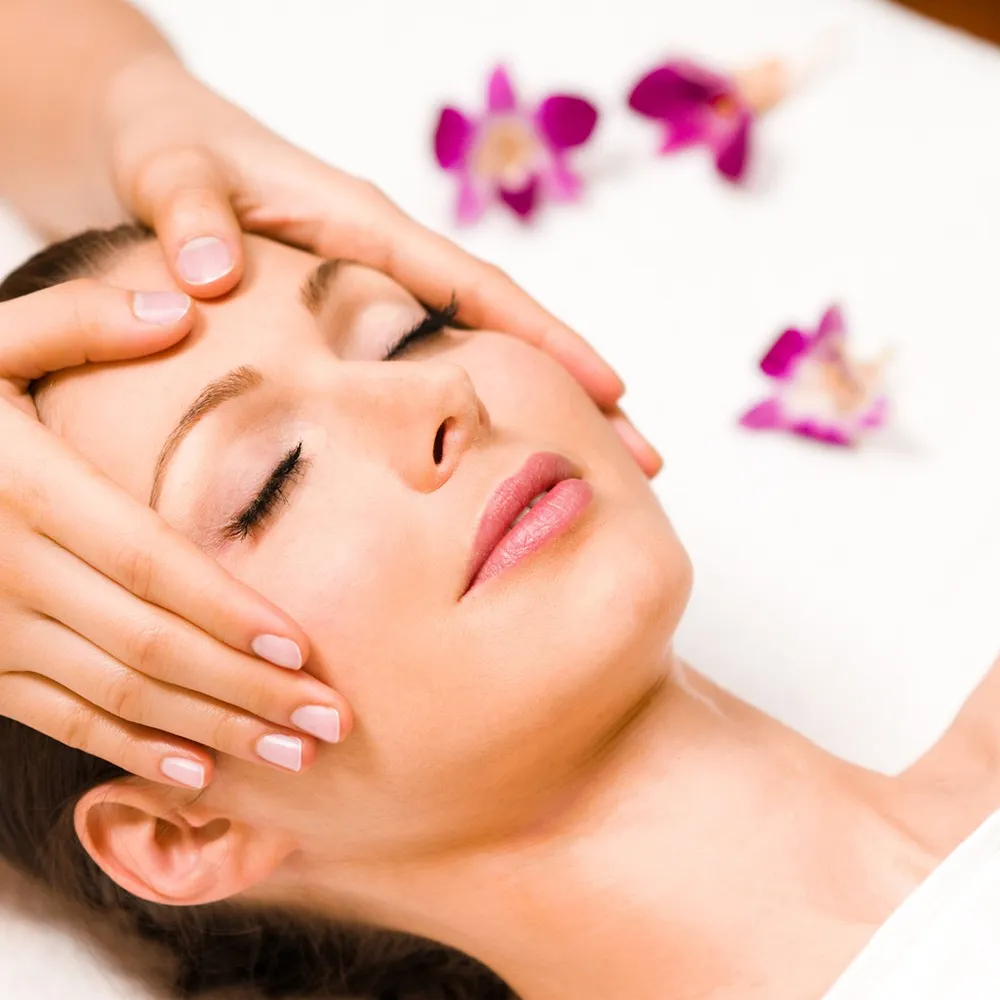 Bí Mật 12 Động Tác Massage Mặt Trẻ Hóa Làn Da Diệu Kỳ Bạn Chưa Biết 8 12 động tác massage mặt