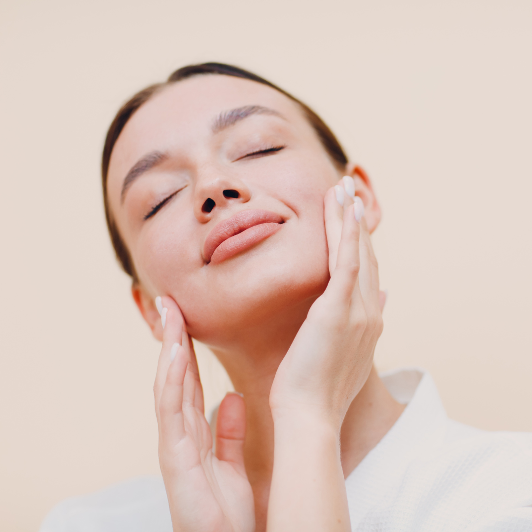 Cách massage mặt đúng cách trở nên tươi trẻ